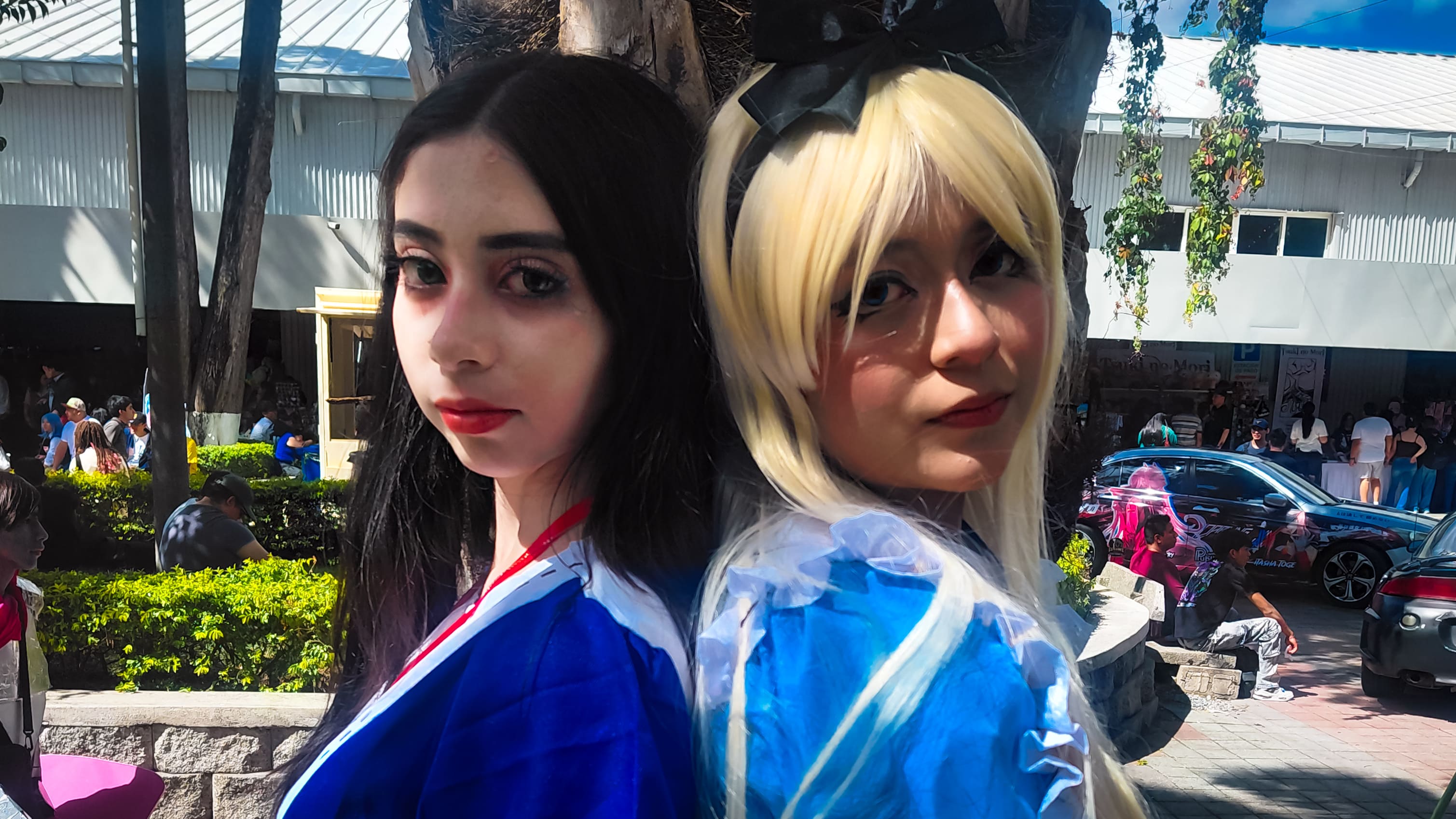Mery Ahr y Ely Saravia - Alicia en el pais de las Maravillas y Cosplay Duo de Alice: Madness Returns - ExpoGT